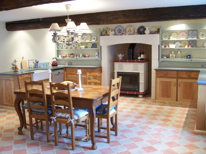 bespoke carpenter, bespoke wooden kitchens, farmhouse kitchen