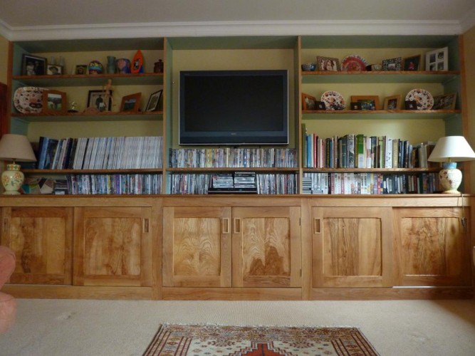 fitted wooden entertainment unit
